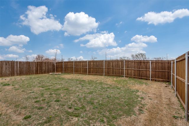 10616 Tonkala Drive, Fort Worth, TX 76179