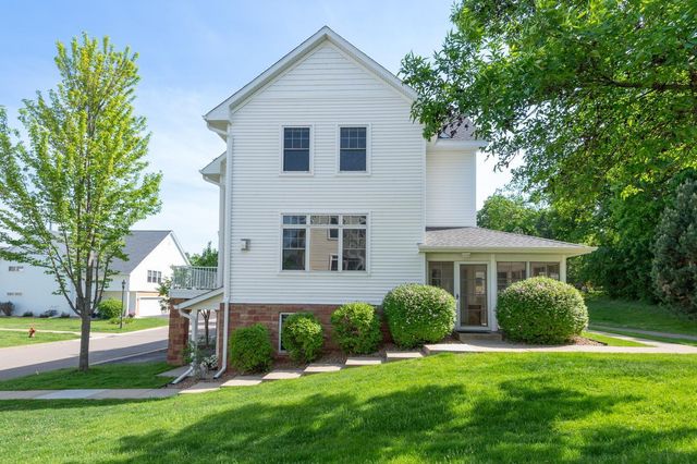 2133 Village Trail, Mound, MN 55364