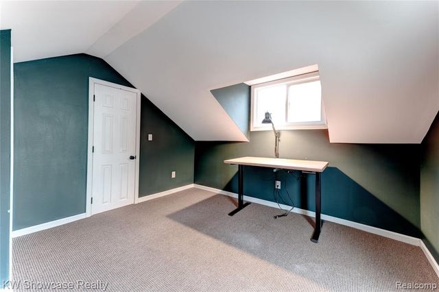 608 S Adelaide Street, Fenton, MI 48430