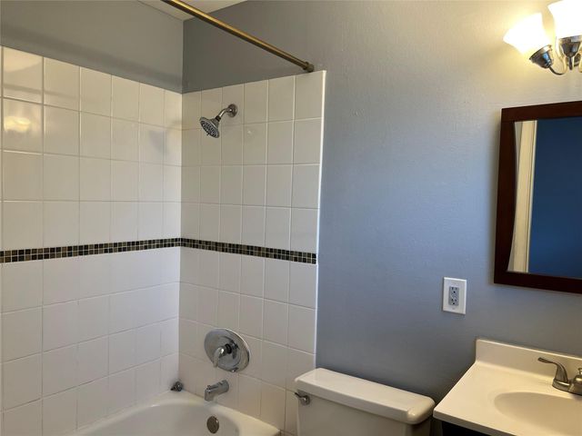 5168 NE 6th Avenue 429, Fort Lauderdale, FL 33334