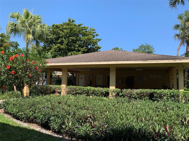 5168 NE 6th Avenue 429, Fort Lauderdale, FL 33334