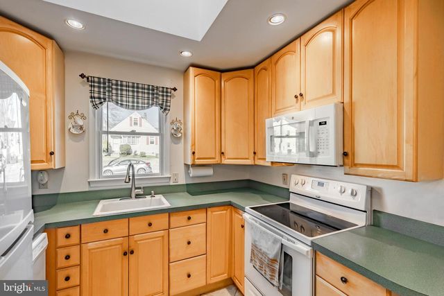 85 2ND AVE, Broomall, PA 19008