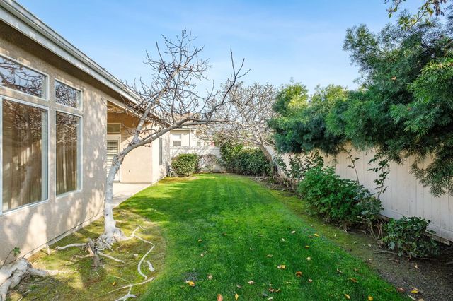 2151 W Via Le Fontane, Fresno, CA 93711
