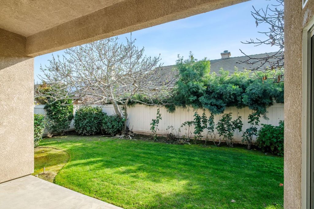 Image 23 of property listing at 2151 W Via Le Fontane, Fresno, CA 93711