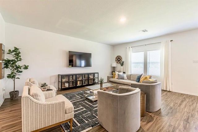 441 Gabbro GDNS, Maxwell, TX 78656