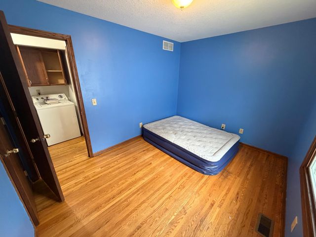 2140 Bush Avenue E, Saint Paul, MN 55119