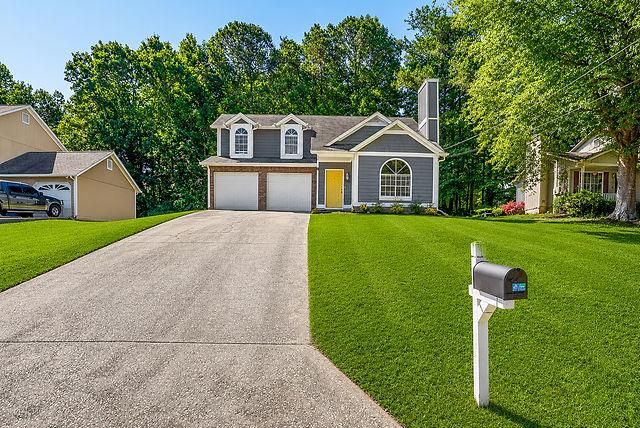 5515 Forest Downs Circle Circle, Atlanta, GA 30349