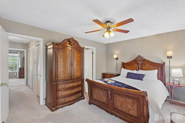 79-79 chelsea Court, Franklin, NJ 08873