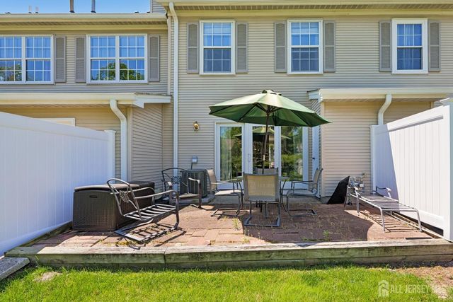 79-79 chelsea Court, Franklin, NJ 08873