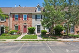 79-79 chelsea Court, Franklin, NJ 08873