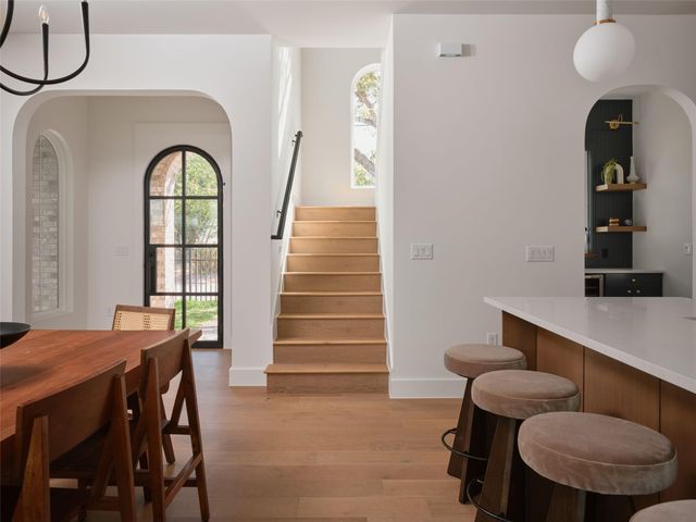 610 Allen ST 1, Austin, TX 78702