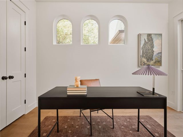 610 Allen ST 1, Austin, TX 78702