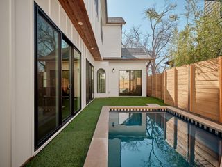 610 Allen ST 1, Austin, TX 78702