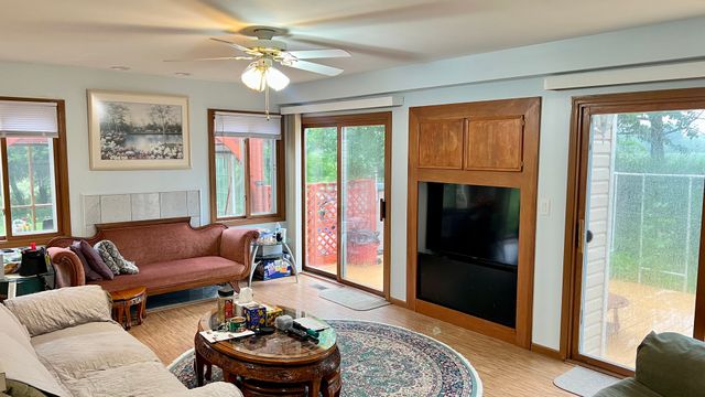 2460 Otter Creek Lane, Elgin, IL 60123