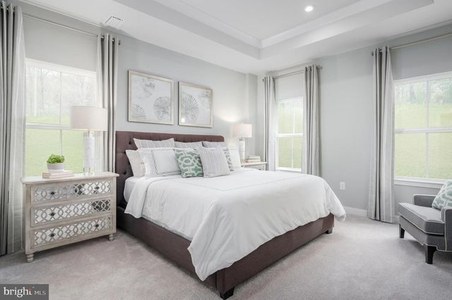 826 JACK NICKLAUS CIR, York, PA 17403