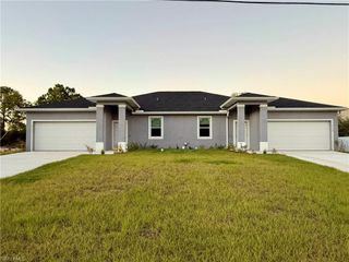 2508-2510 Hawalaska ST SW, Lehigh Acres, FL 33973
