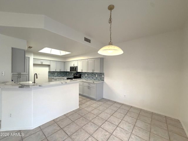 3506 E ROCKWOOD Drive, Phoenix, AZ 85050