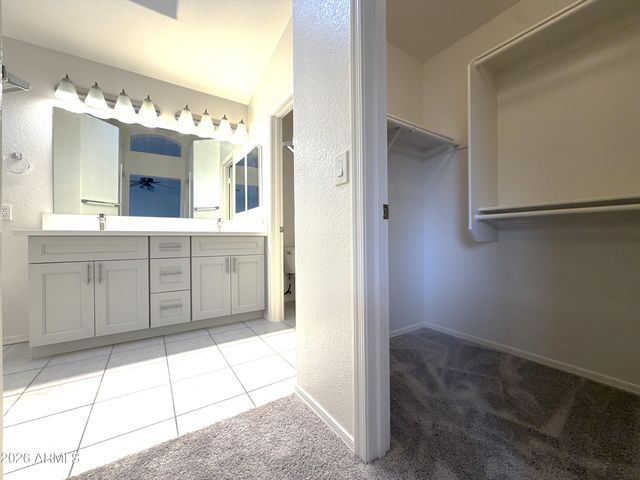 3506 E ROCKWOOD Drive, Phoenix, AZ 85050