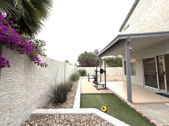 3506 E ROCKWOOD Drive, Phoenix, AZ 85050