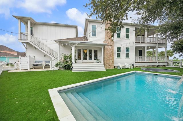 7 Curiosity Lane, Galveston, TX 77554