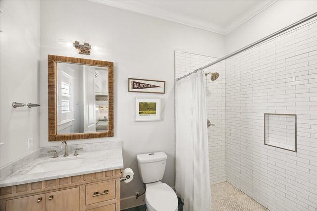 7 Curiosity Lane, Galveston, TX 77554