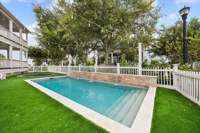 7 Curiosity Lane, Galveston, TX 77554