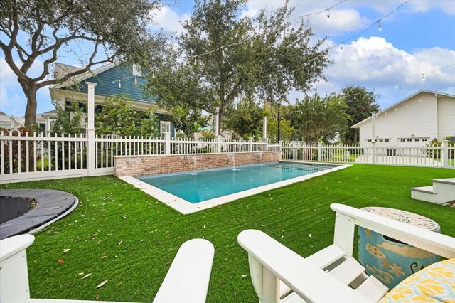 7 Curiosity Lane, Galveston, TX 77554