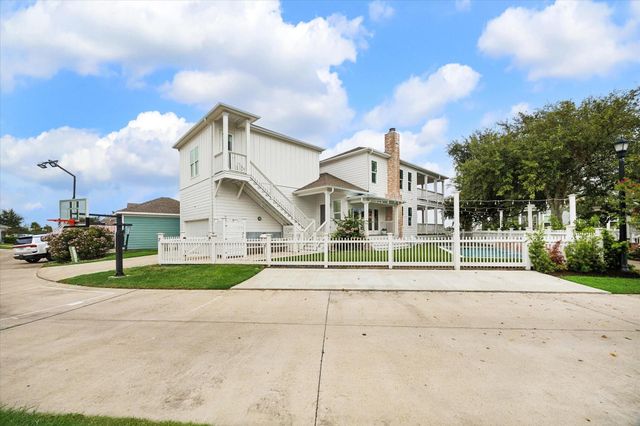 7 Curiosity Lane, Galveston, TX 77554