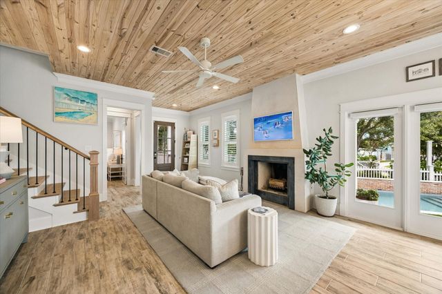 7 Curiosity Lane, Galveston, TX 77554