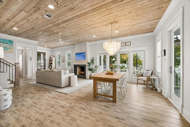 7 Curiosity Lane, Galveston, TX 77554