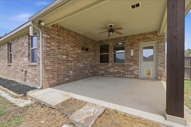 11 Pleasant Valley, Sanger, TX 76266