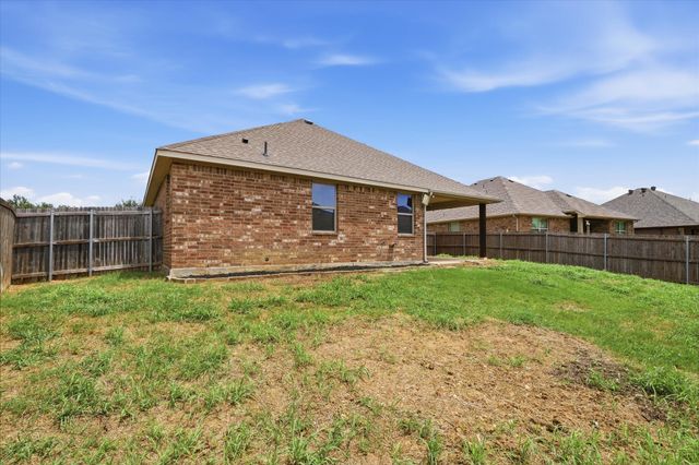 11 Pleasant Valley, Sanger, TX 76266