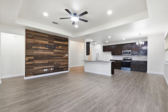 11 Pleasant Valley, Sanger, TX 76266