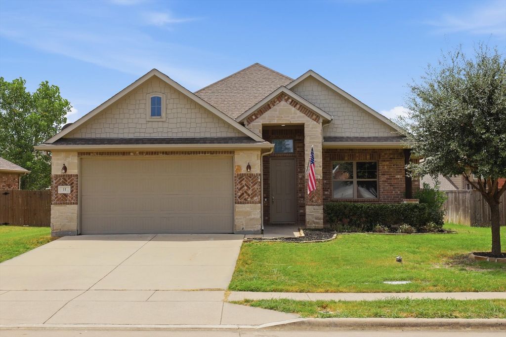 11 Pleasant Valley, Sanger, TX 76266