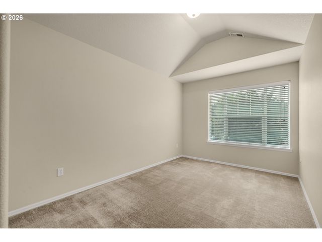 4865 Se SANDALWOOD St, Hillsboro, OR 97123
