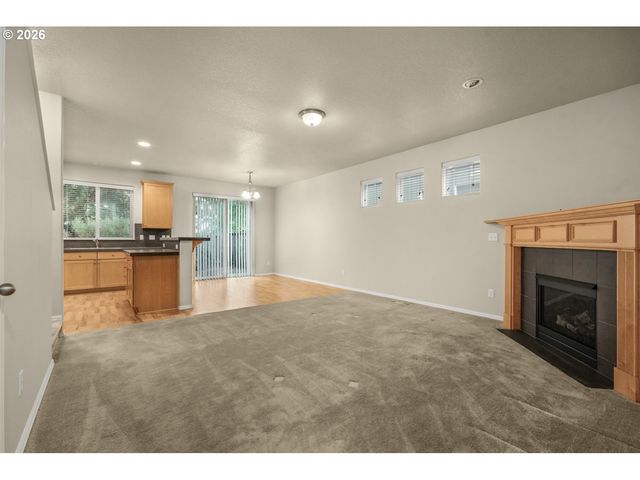 4865 Se SANDALWOOD St, Hillsboro, OR 97123