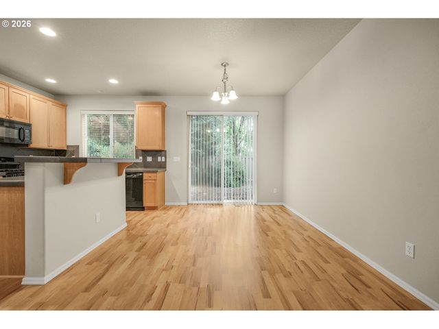 4865 Se SANDALWOOD St, Hillsboro, OR 97123