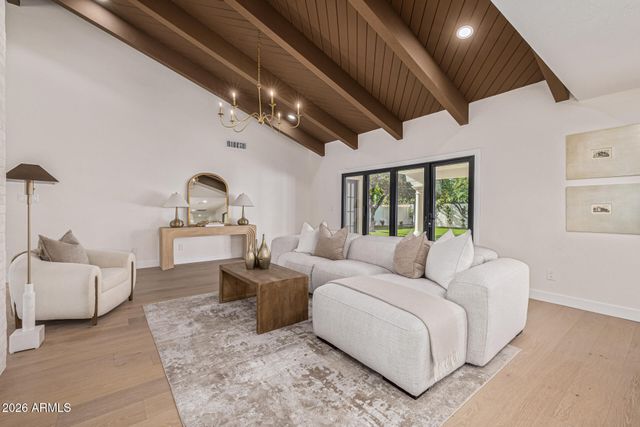 9008 N 83RD Street, Scottsdale, AZ 85258