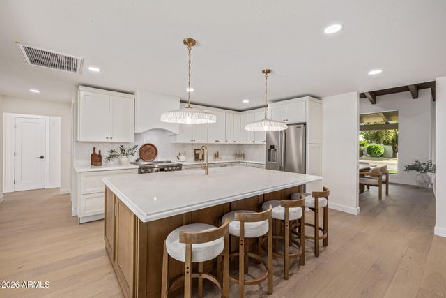 9008 N 83RD Street, Scottsdale, AZ 85258