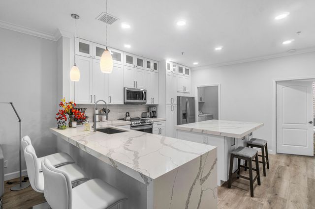 65 SE 5th Avenue, Delray Beach, FL 33483