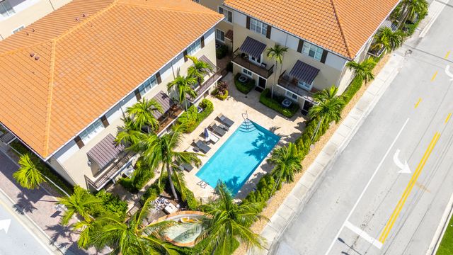 65 SE 5th Avenue, Delray Beach, FL 33483