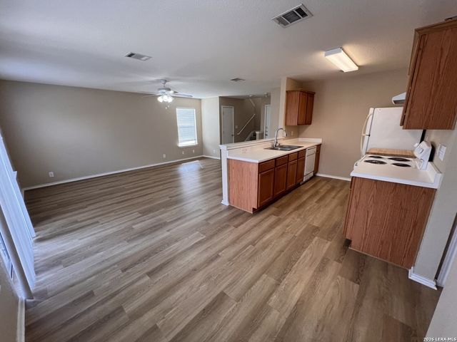 14234 Bobolink Cove, San Antonio, TX 78233