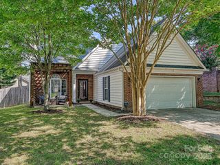 6307 Manheim Court, Charlotte, NC 28226