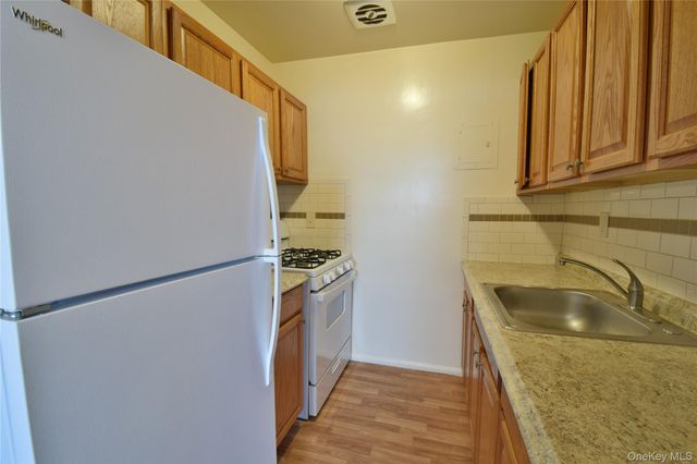 51 Leroy Place, Newburgh, NY 12550