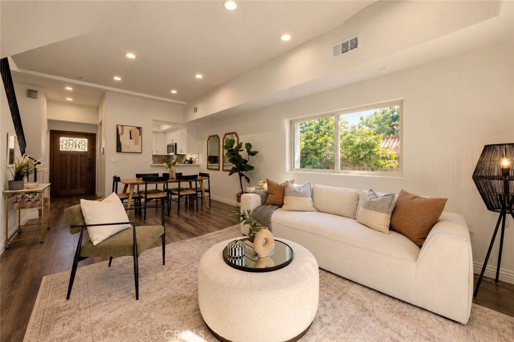 14702 Magnolia Boulevard 105, Sherman Oaks, CA 91403 — photo 5