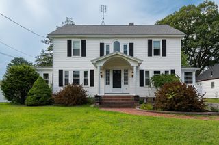 15 Learned Street, Nashua, NH 03060