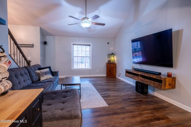 101 Laforet Court, Aberdeen, NC 28315