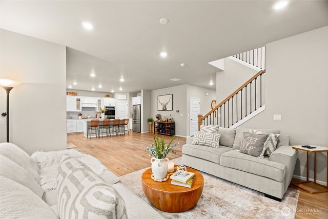 17803 130th Avenue E, Puyallup, WA 98374
