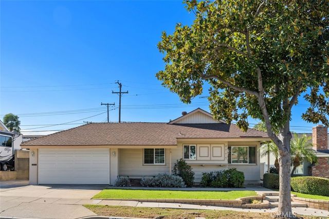 2736 E Coolidge, Orange, CA 92867