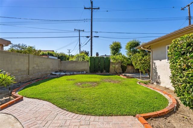 2736 E Coolidge, Orange, CA 92867